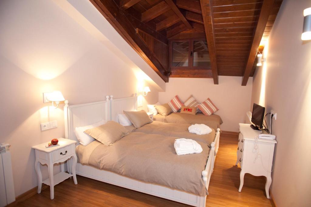 Palacio De Ivan Tarin Hotell Monteagudo del Castillo Rum bild
