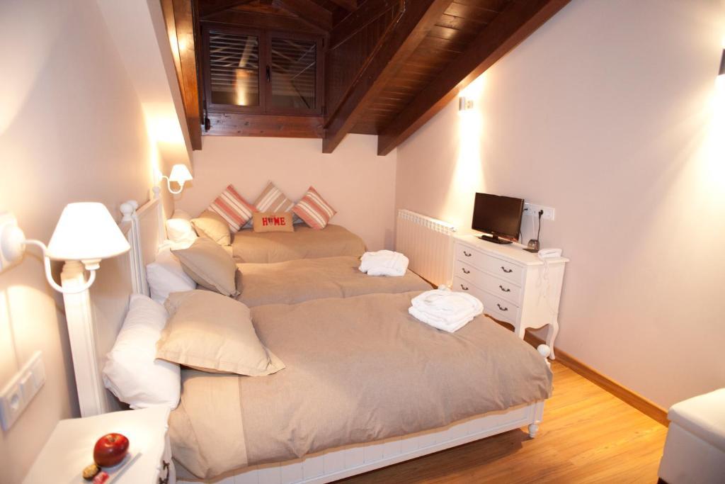 Palacio De Ivan Tarin Hotell Monteagudo del Castillo Rum bild